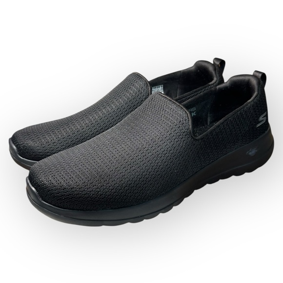 Skechers Women's Black Slip-On Sneakers Size 10 - Picture 1 of 6